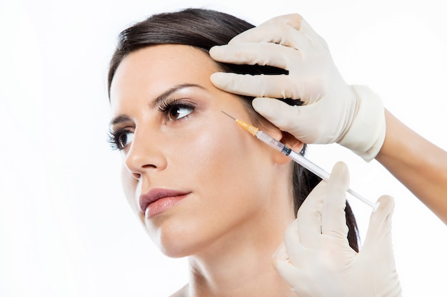 Lifting des sourcils au Botox
